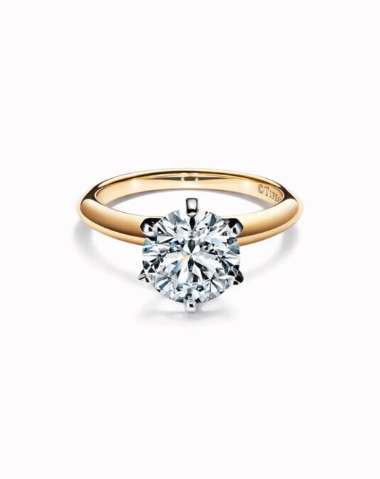 Engagement Ring in 18k Yellow Gold